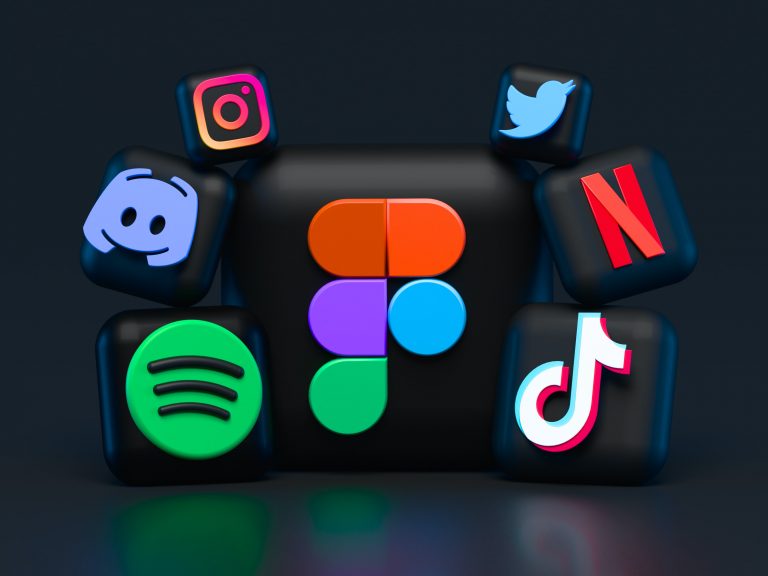 what is a decentralized application blog featured image